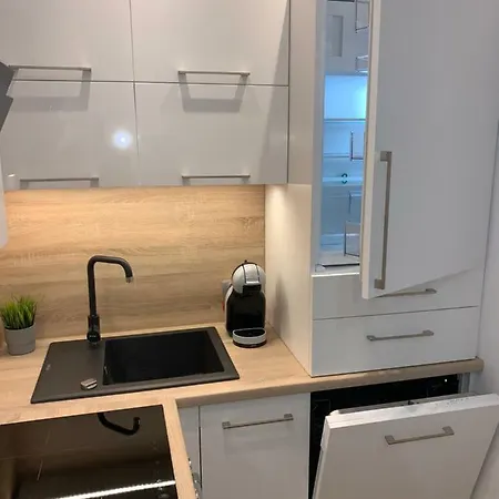 Tarsis Apartment *